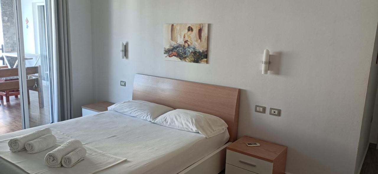 Matthews Beach House Vlora Kültér fotó