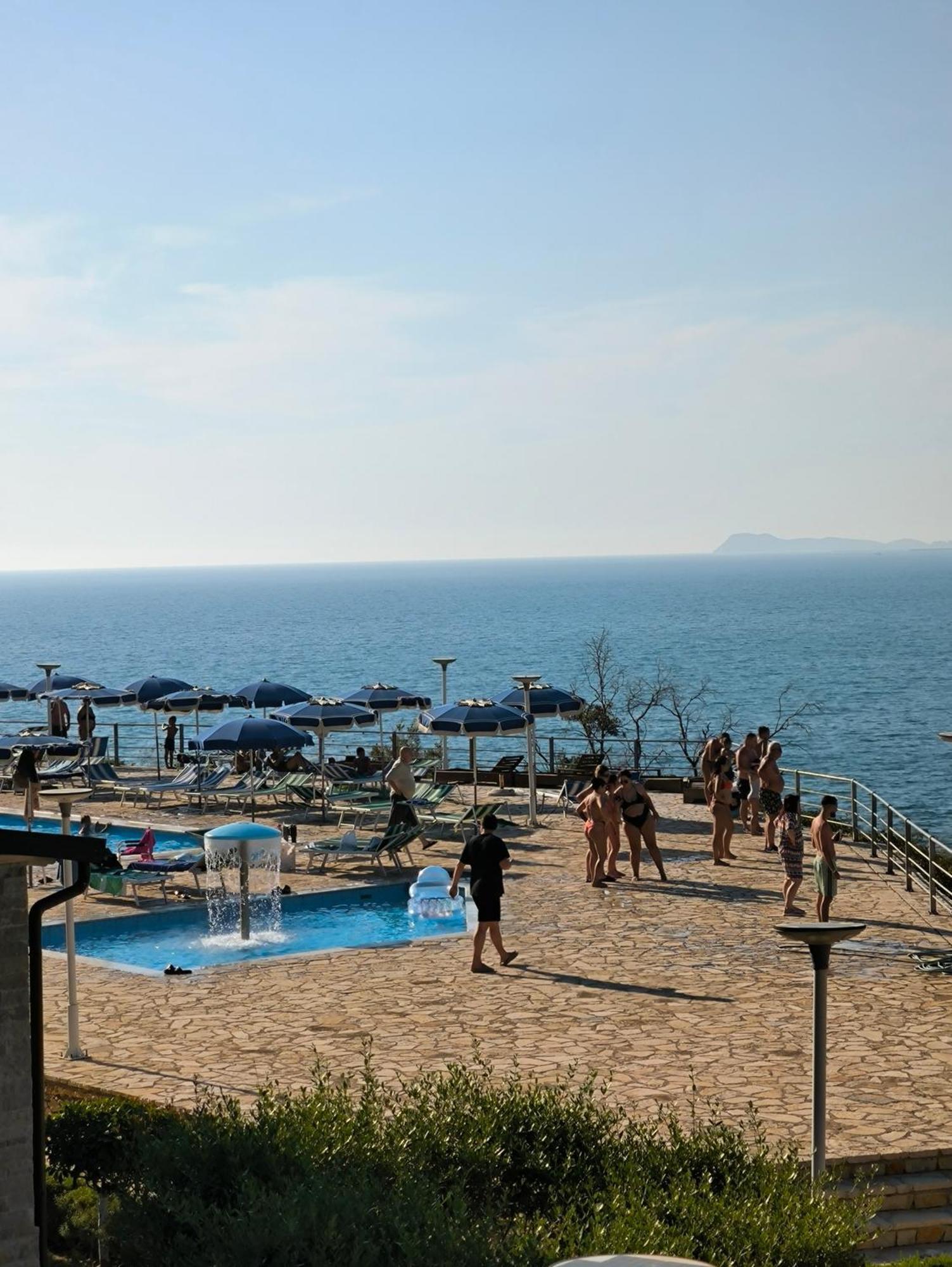 Matthews Beach House Vlora Kültér fotó