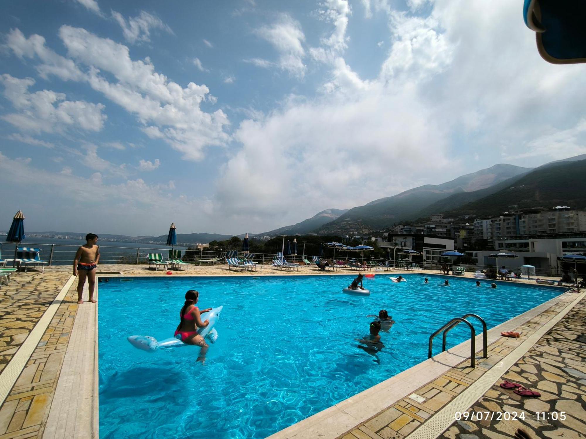 Matthews Beach House Vlora Kültér fotó