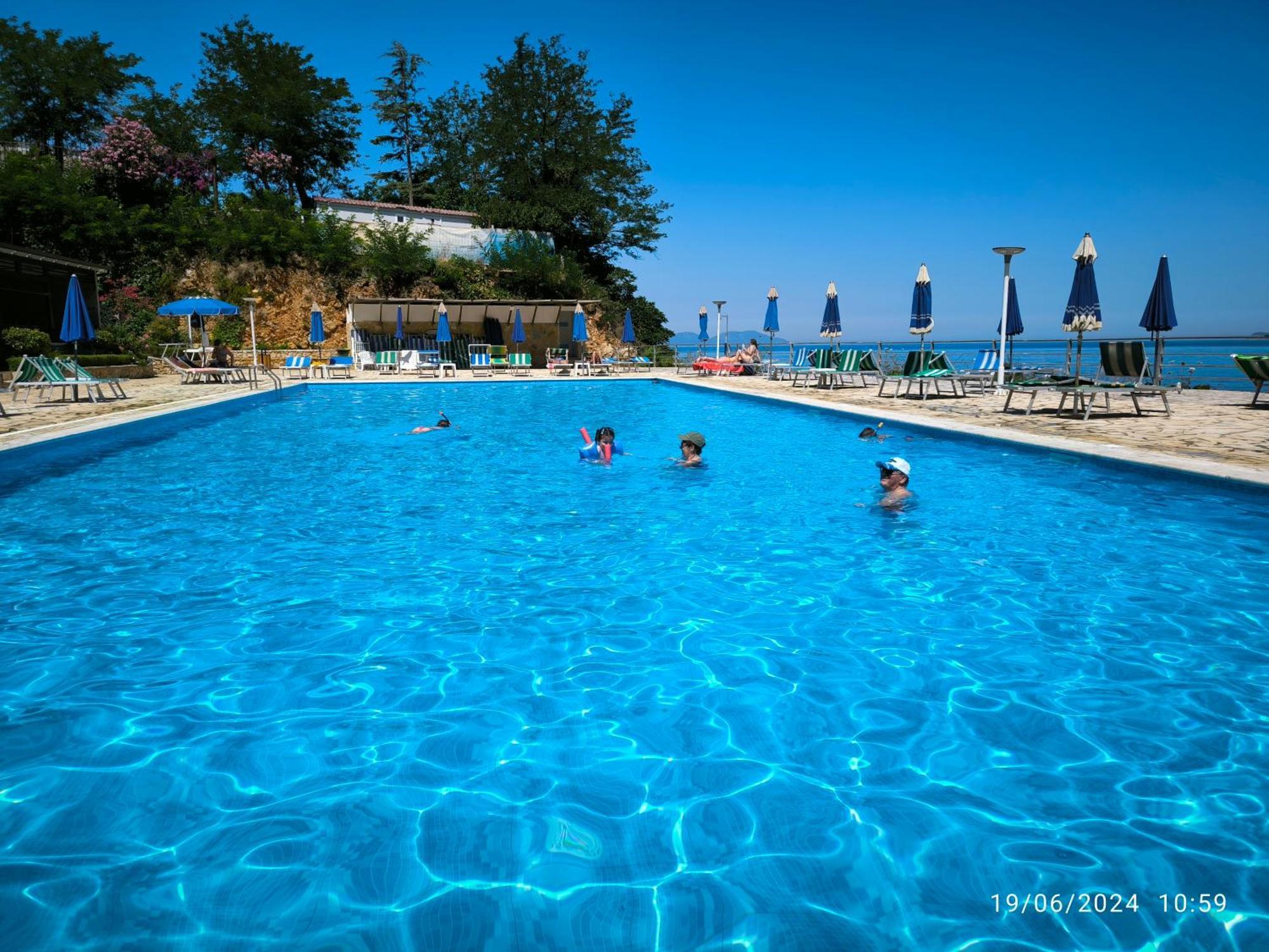 Matthews Beach House Vlora Kültér fotó
